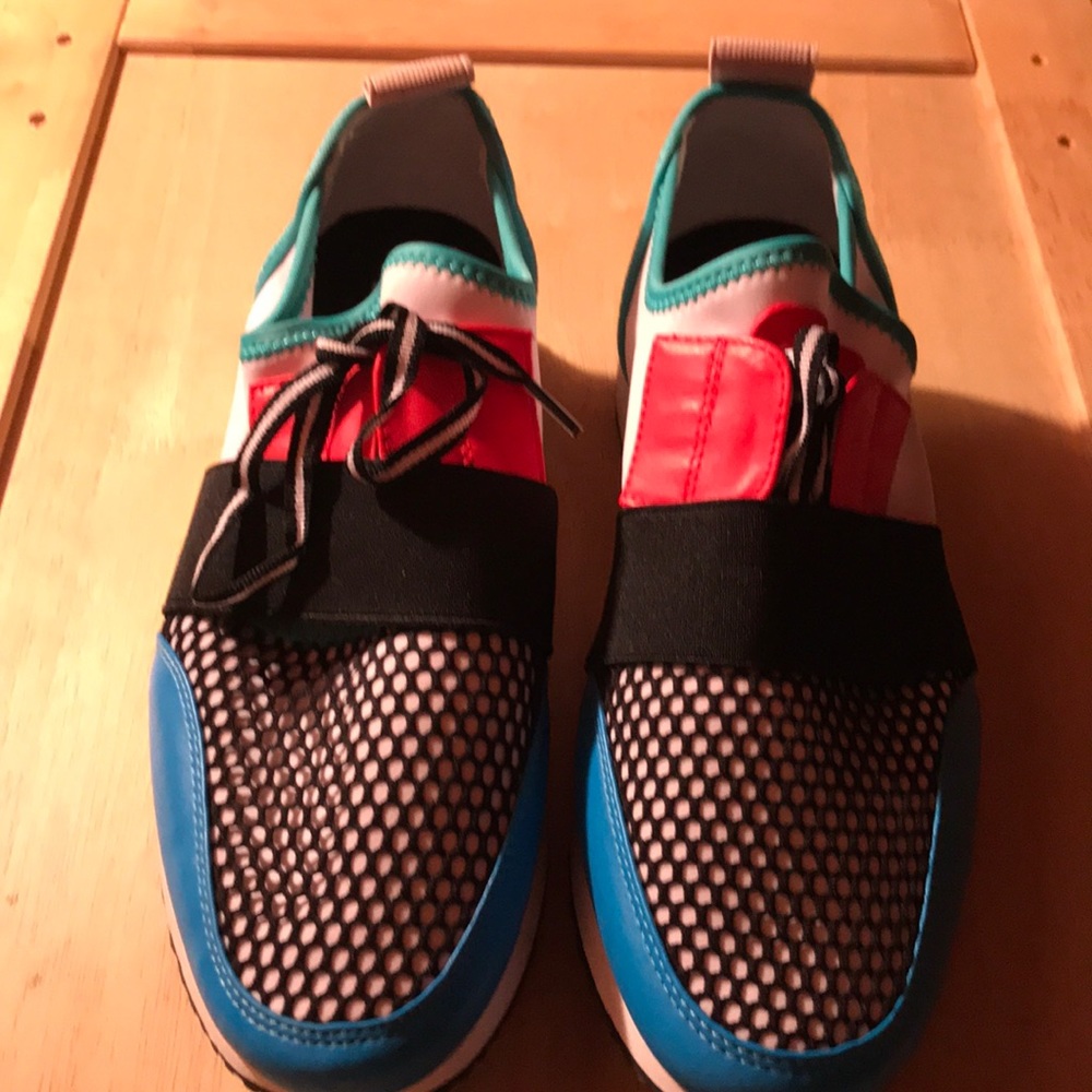 Sneakers